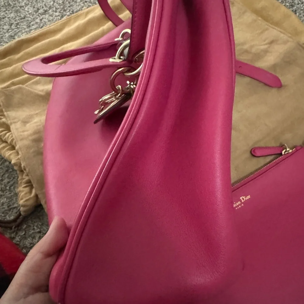 Christian Dior Medium Diorissimo Pink Tote bag w/ Pouch - Picture 4 of 7